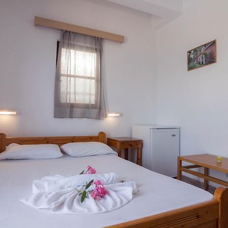 Minoa Sea Rooms ชูสท์ซูโรส ภายนอก รูปภาพ