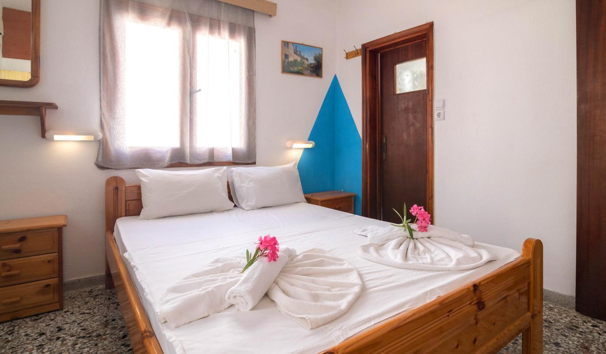 Minoa Sea Rooms ชูสท์ซูโรส ภายนอก รูปภาพ