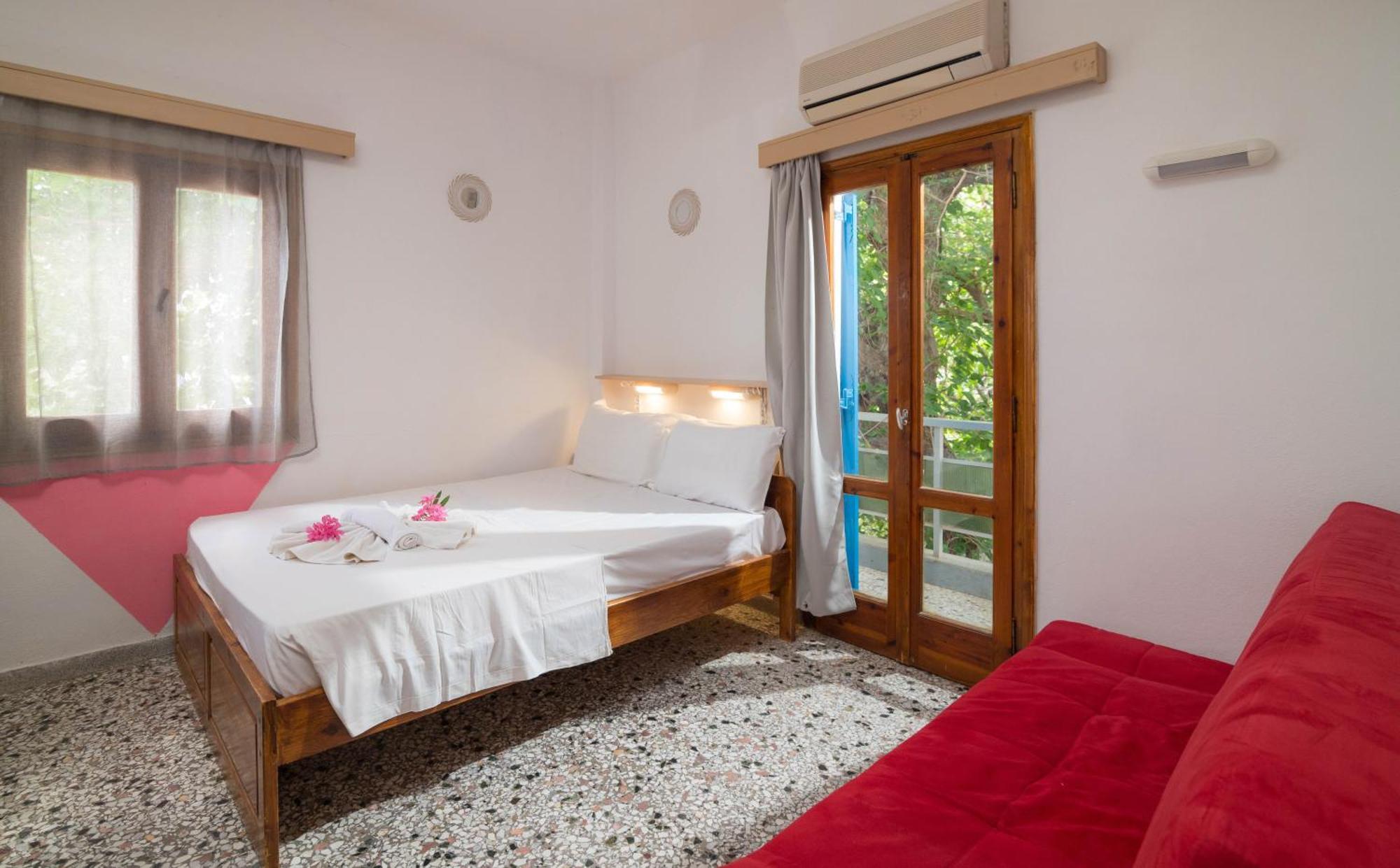 Minoa Sea Rooms ชูสท์ซูโรส ภายนอก รูปภาพ