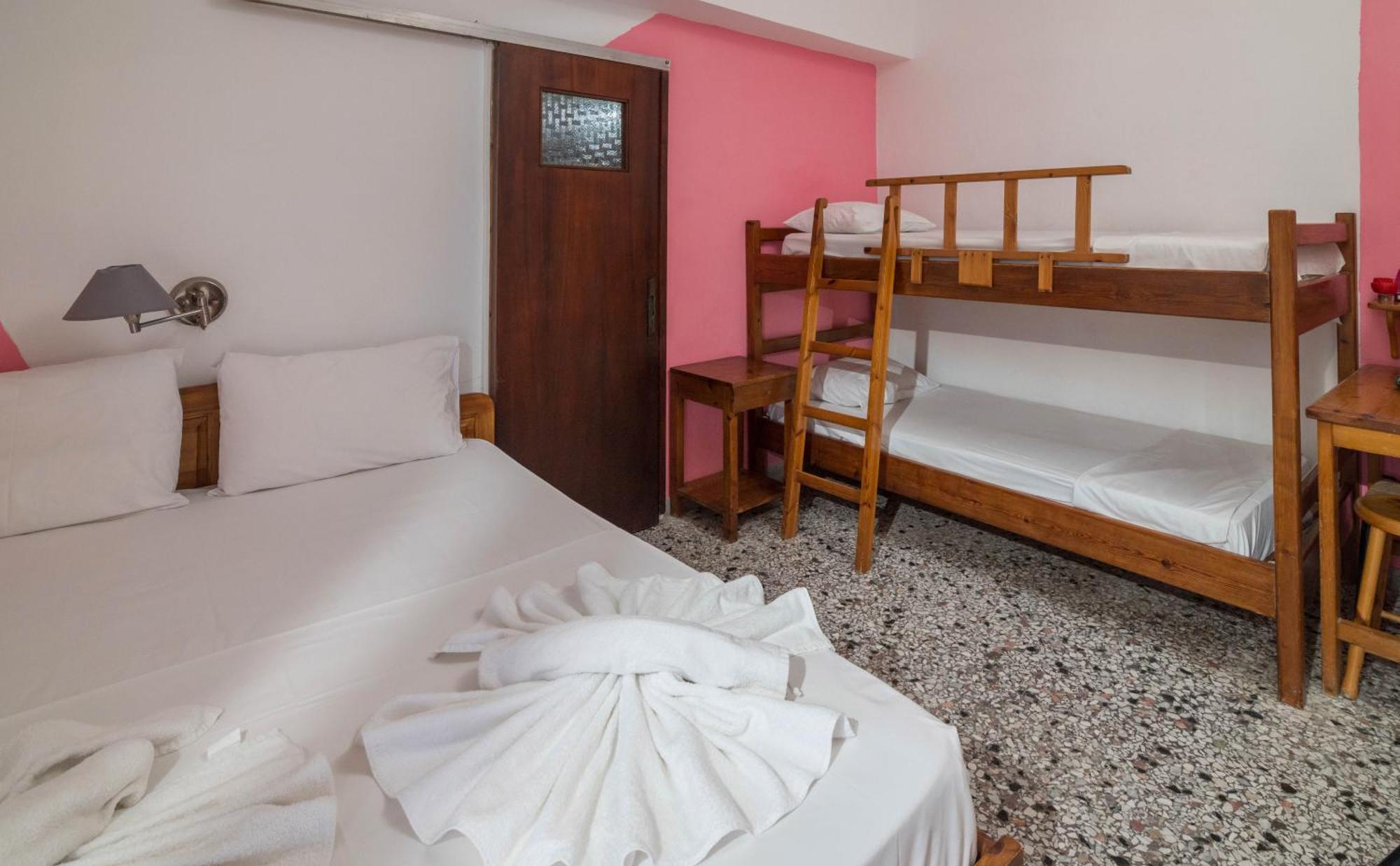 Minoa Sea Rooms ชูสท์ซูโรส ภายนอก รูปภาพ