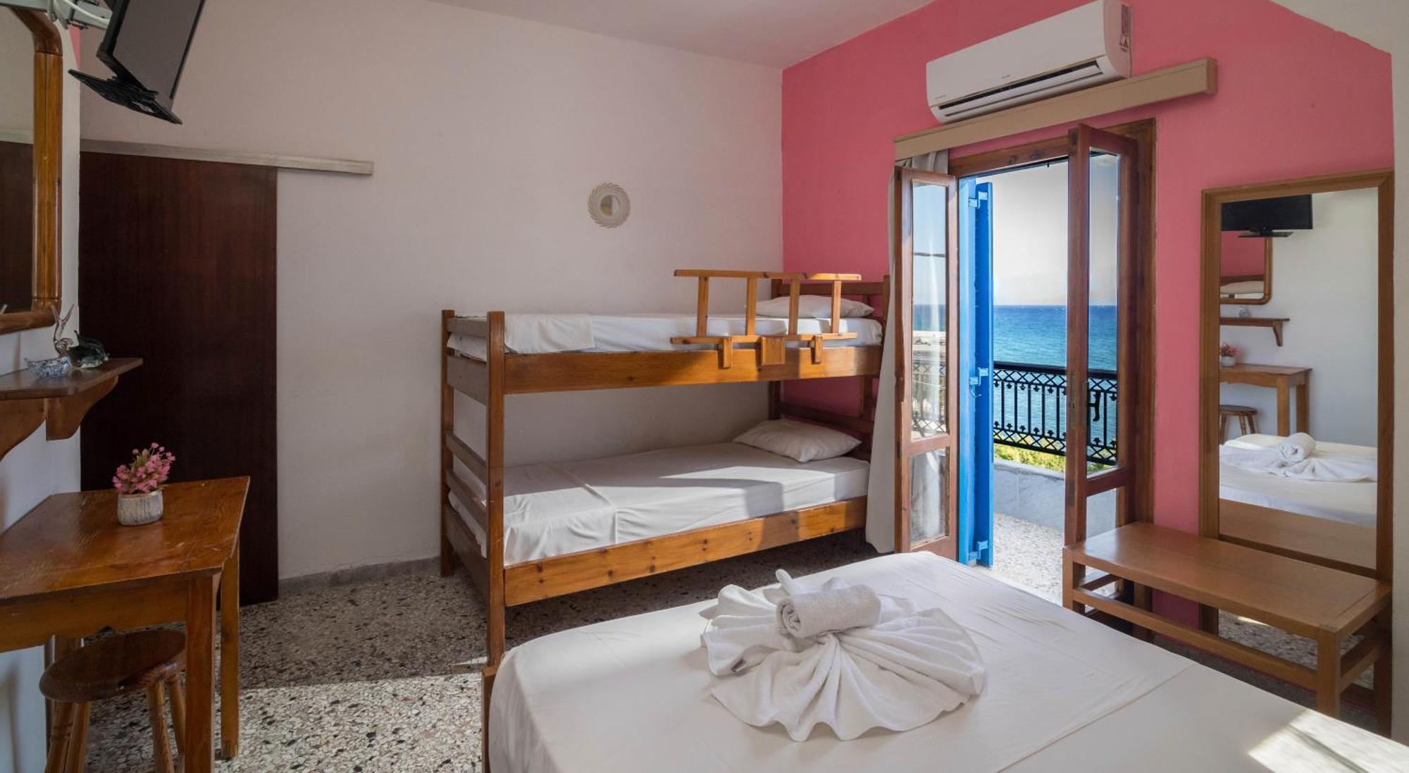 Minoa Sea Rooms ชูสท์ซูโรส ภายนอก รูปภาพ