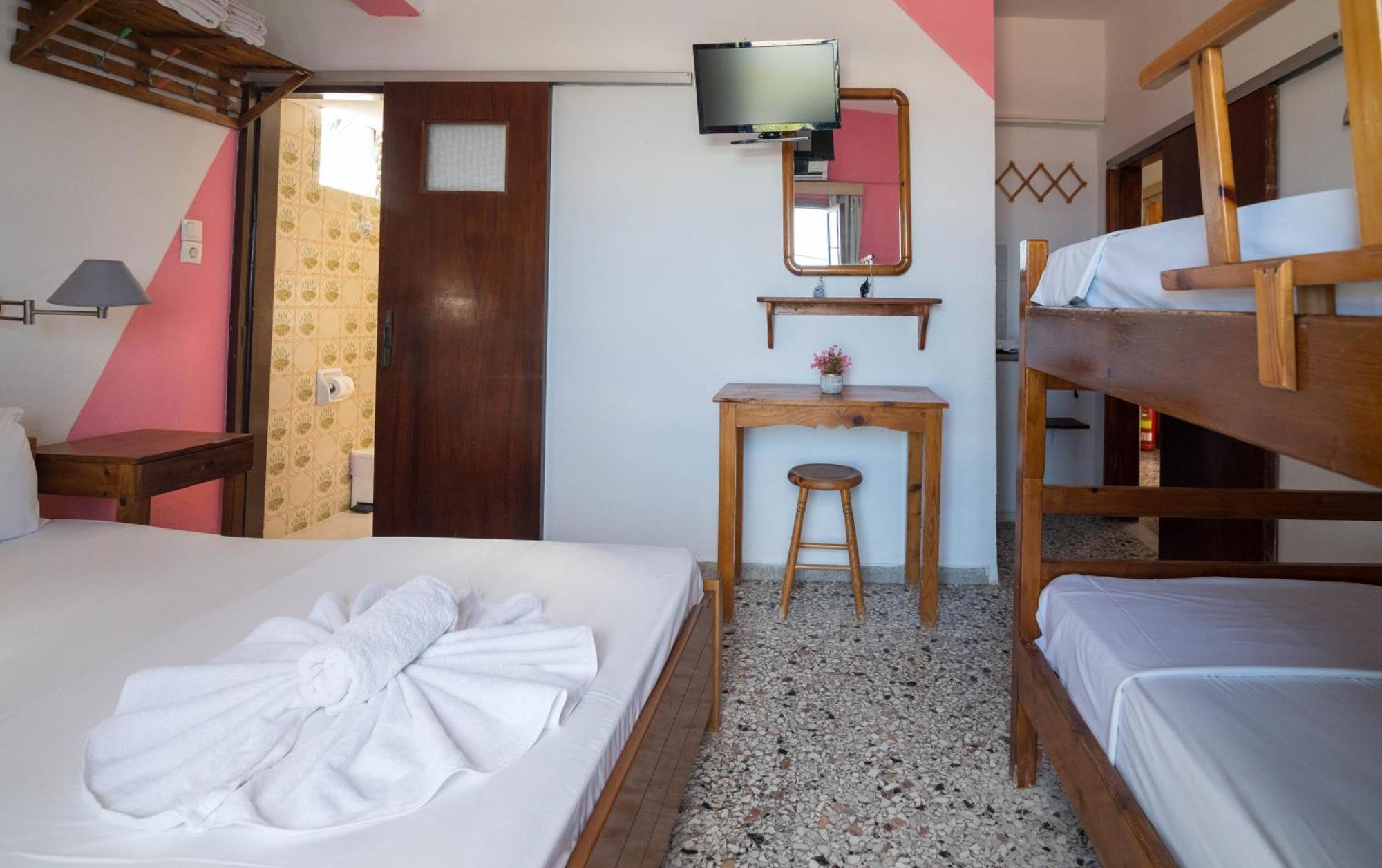 Minoa Sea Rooms ชูสท์ซูโรส ภายนอก รูปภาพ