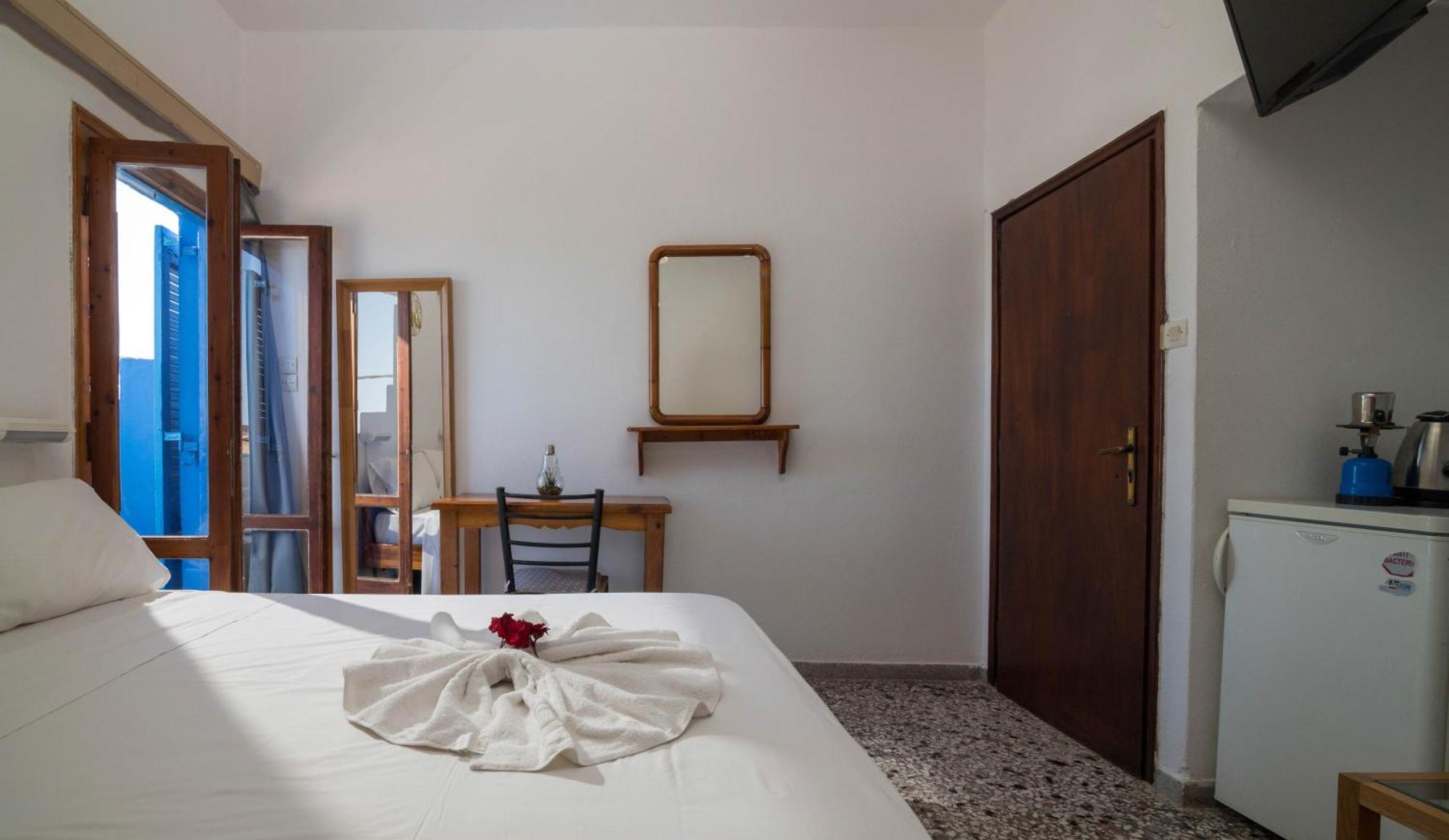 Minoa Sea Rooms ชูสท์ซูโรส ภายนอก รูปภาพ