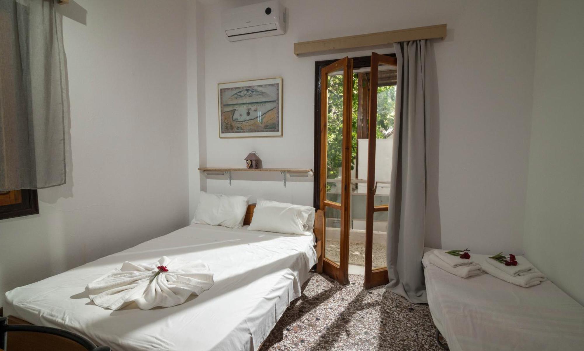 Minoa Sea Rooms ชูสท์ซูโรส ภายนอก รูปภาพ