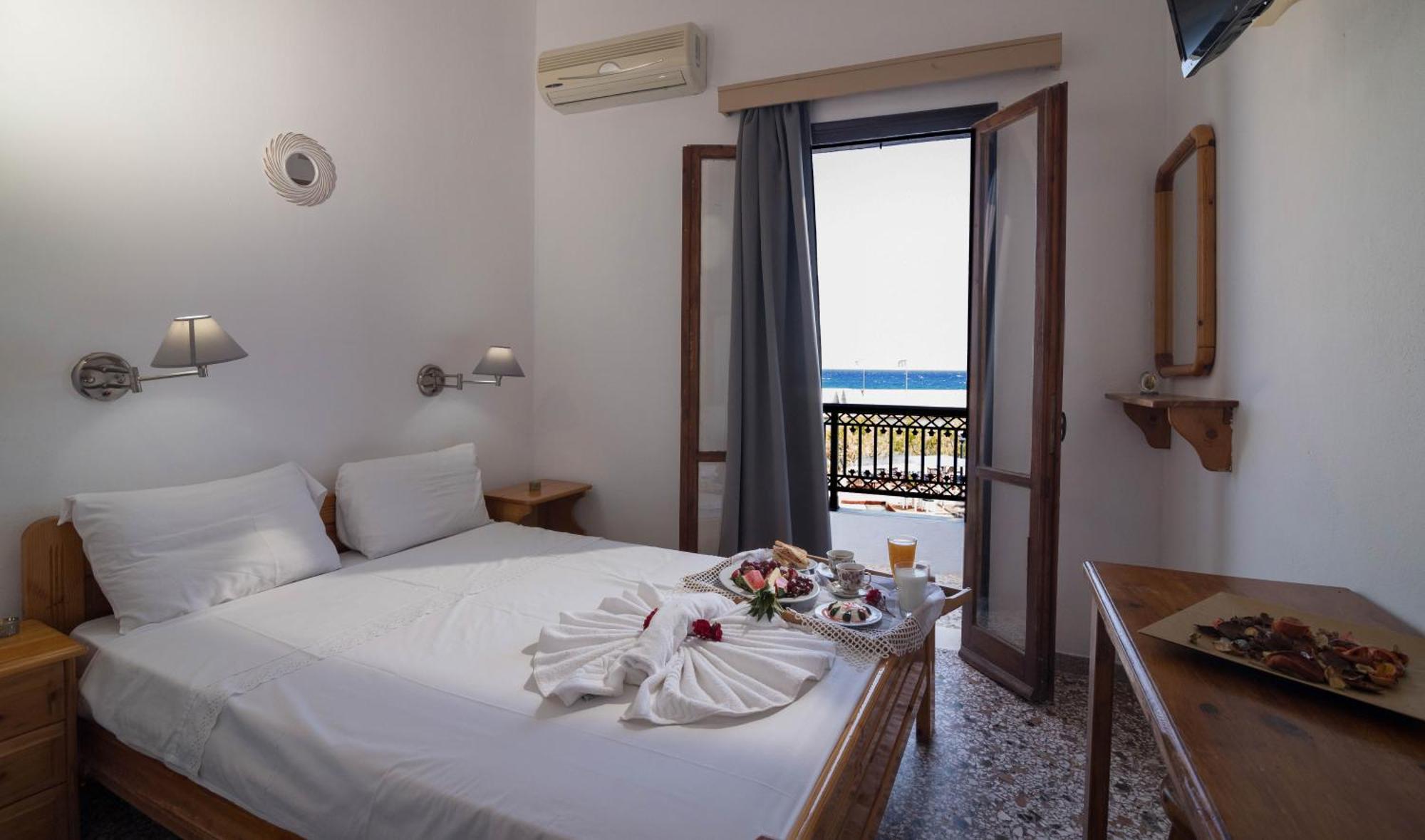 Minoa Sea Rooms ชูสท์ซูโรส ภายนอก รูปภาพ